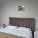 Home Inn Apartaments Tirana Apartment