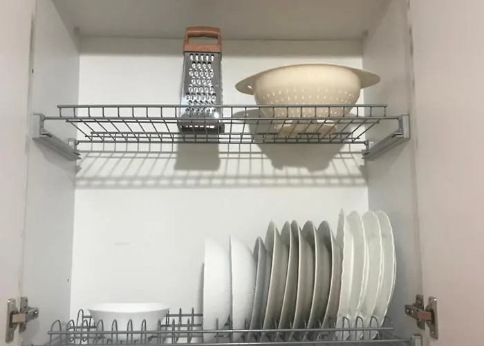 Home Inn Apartaments Tirana شقة *